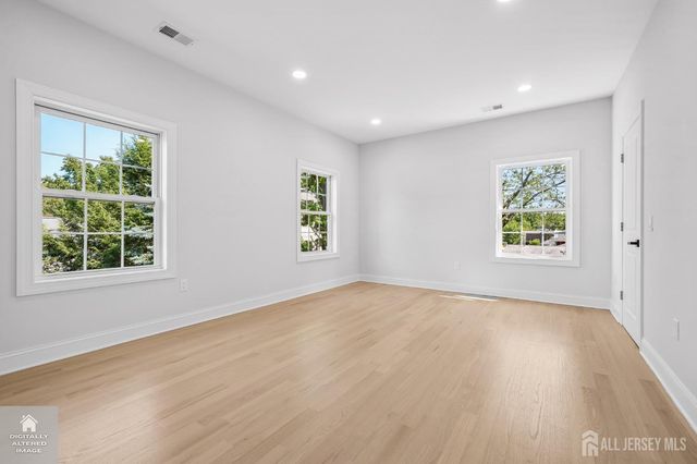 20 Milton Avenue, Edison, NJ 08820