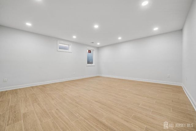 20 Milton Avenue, Edison, NJ 08820