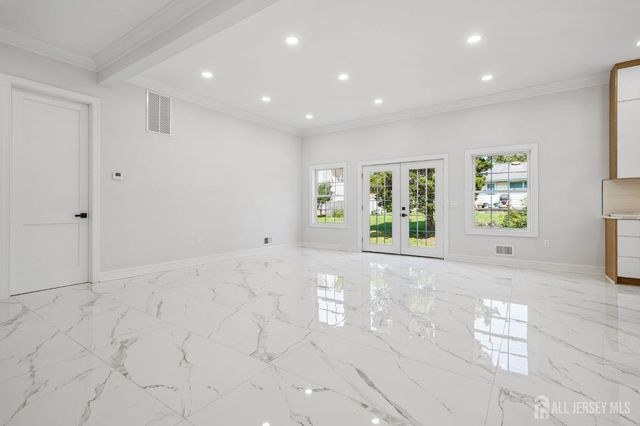 20 Milton Avenue, Edison, NJ 08820