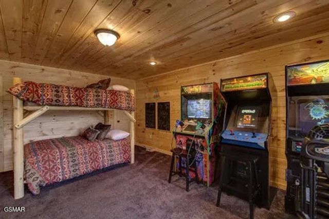 1340 Parkview Vista Way, Pigeon Forge, TN 37863