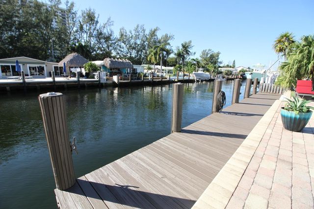 2548 SE 14th Street E 2548 Se 14th St, Pompano Beach, FL 33062