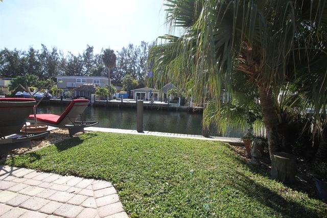 2548 SE 14th Street E 2548 Se 14th St, Pompano Beach, FL 33062