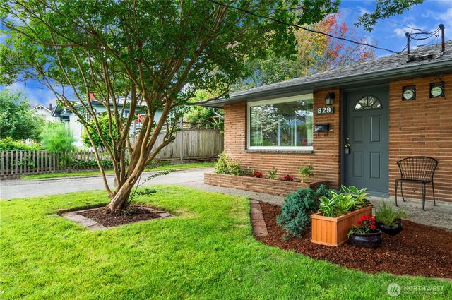 827 N 1st Street, Renton, WA 98057