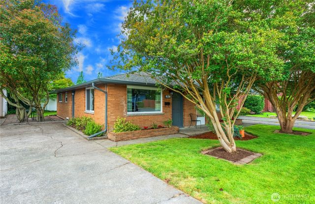 827 N 1st Street, Renton, WA 98057