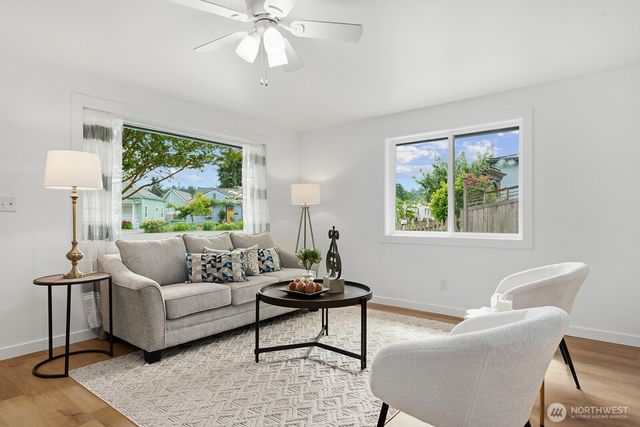 827 N 1st Street, Renton, WA 98057