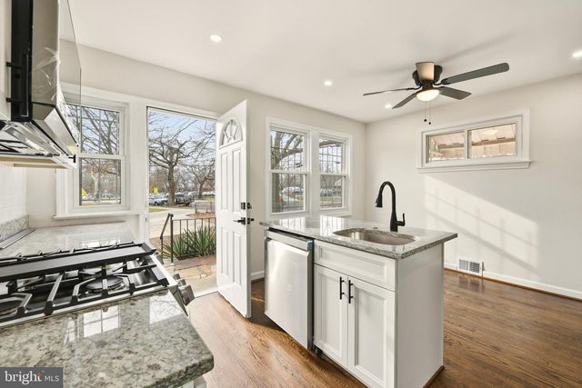 186 FORRESTER ST SW, Washington, DC 20032