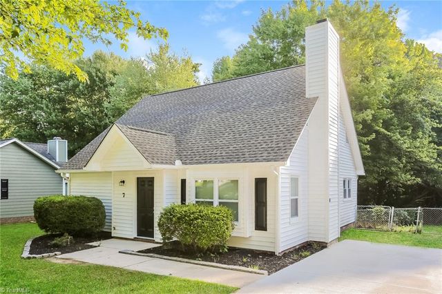 7 Arta Lane, Greensboro, NC 27406