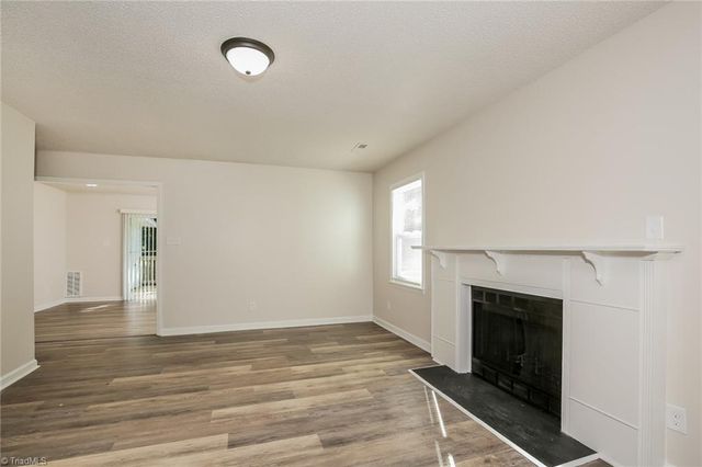 7 Arta Lane, Greensboro, NC 27406