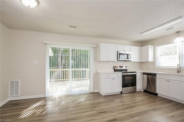 7 Arta Lane, Greensboro, NC 27406