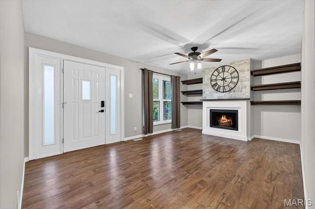 2013 Waybridge Lane, Fenton, MO 63026