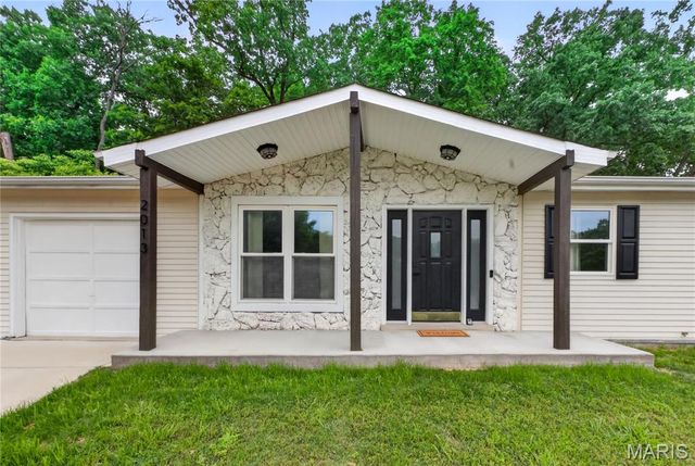 2013 Waybridge Lane, Fenton, MO 63026