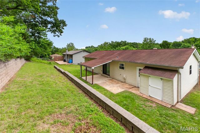 2013 Waybridge Lane, Fenton, MO 63026