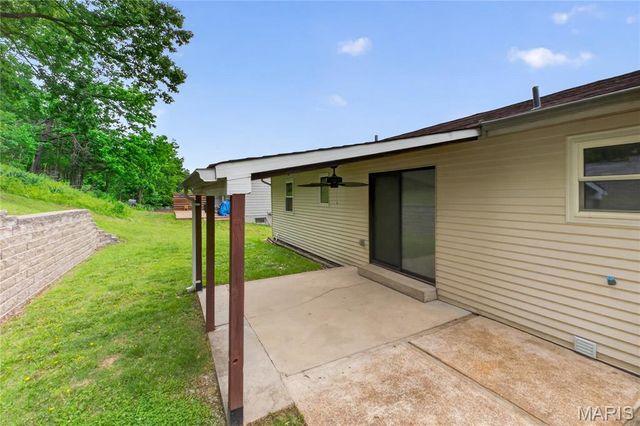 2013 Waybridge Lane, Fenton, MO 63026