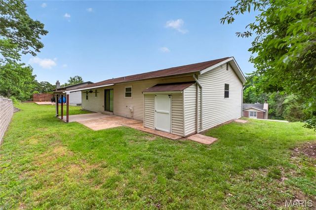 2013 Waybridge Lane, Fenton, MO 63026