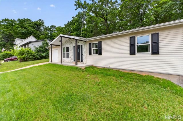 2013 Waybridge Lane, Fenton, MO 63026