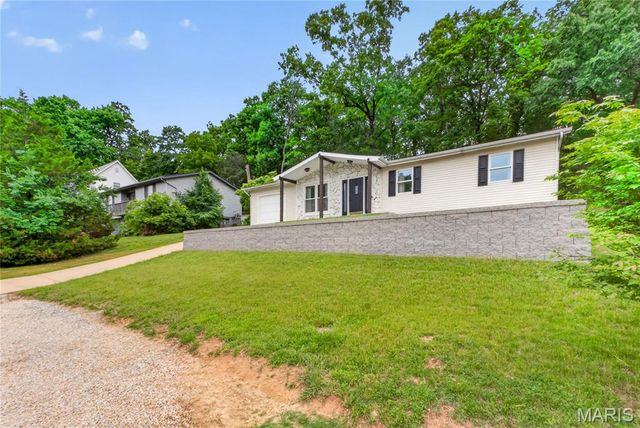 2013 Waybridge Lane, Fenton, MO 63026