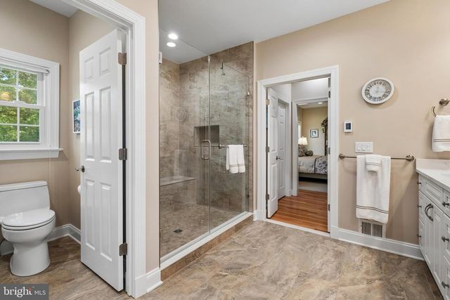 21484 CEDAR DR, Sterling, VA 20164