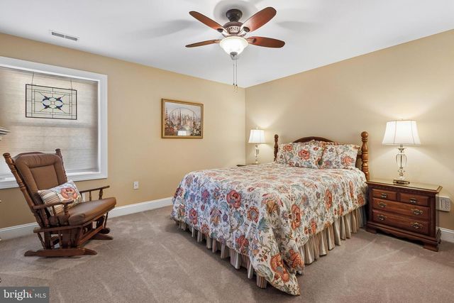 21484 CEDAR DR, Sterling, VA 20164
