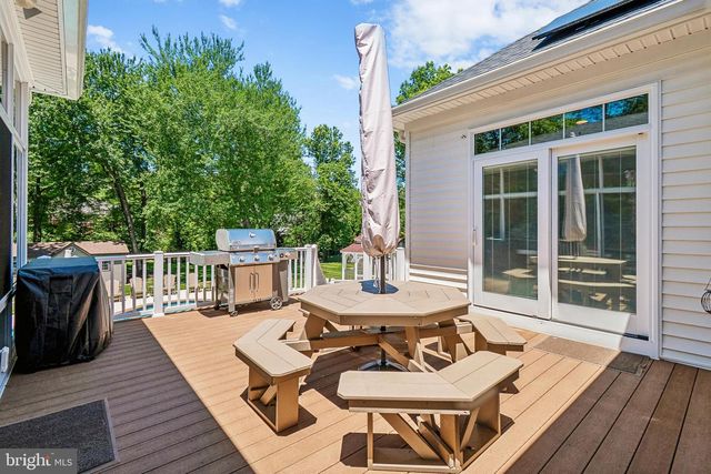 21484 CEDAR DR, Sterling, VA 20164