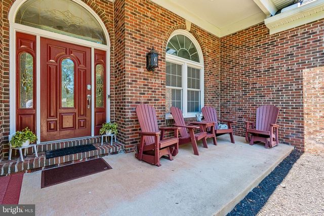 21484 CEDAR DR, Sterling, VA 20164