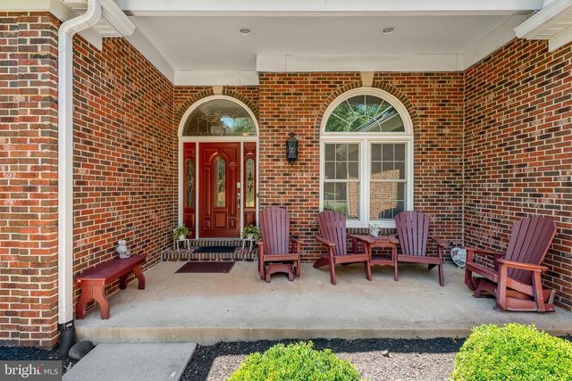 21484 CEDAR DR, Sterling, VA 20164