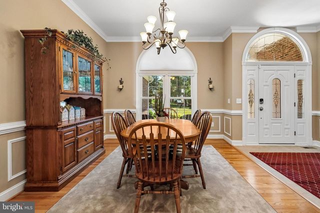 21484 CEDAR DR, Sterling, VA 20164
