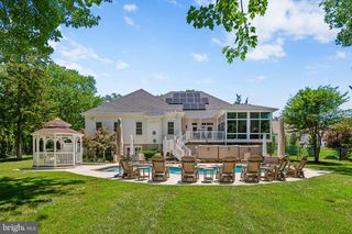 21484 CEDAR DR, Sterling, VA 20164