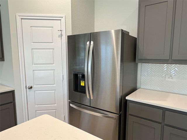 2009 Sesaro Drive, Aubrey, TX 76227