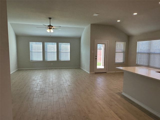 2009 Sesaro Drive, Aubrey, TX 76227