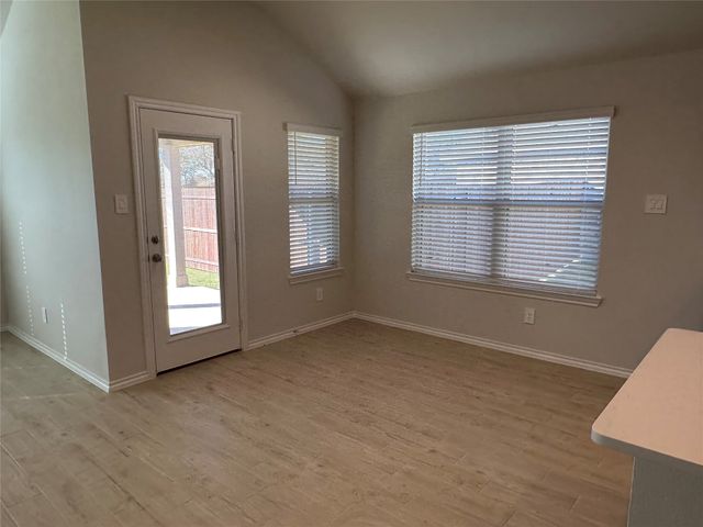 2009 Sesaro Drive, Aubrey, TX 76227