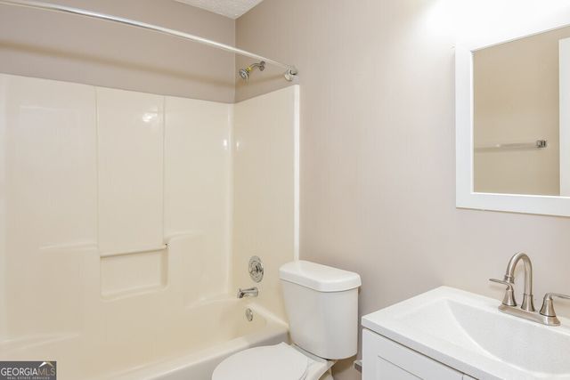 2649 Laurel Lane NW, Kennesaw, GA 30152