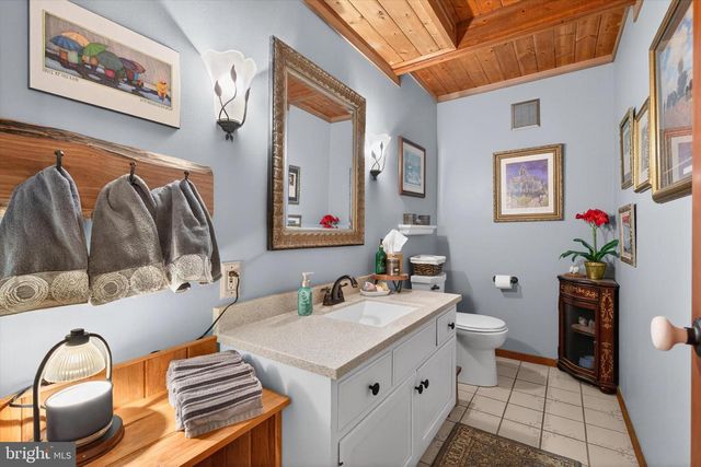 1121 PIKETOWN RD, Harrisburg, PA 17112