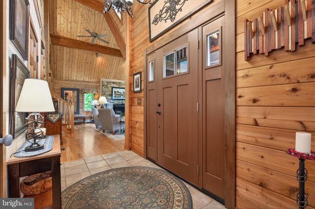 1121 PIKETOWN RD, Harrisburg, PA 17112