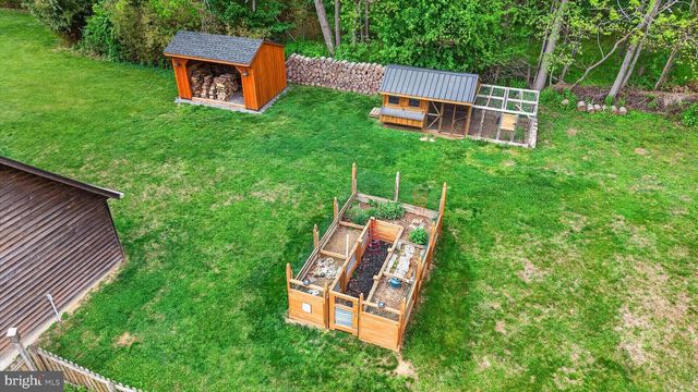 1121 PIKETOWN RD, Harrisburg, PA 17112