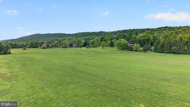 1121 PIKETOWN RD, Harrisburg, PA 17112