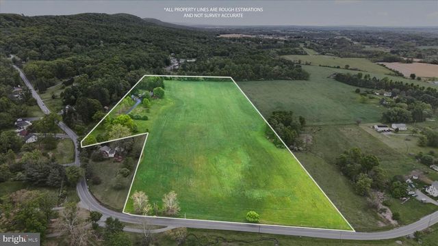 1121 PIKETOWN RD, Harrisburg, PA 17112
