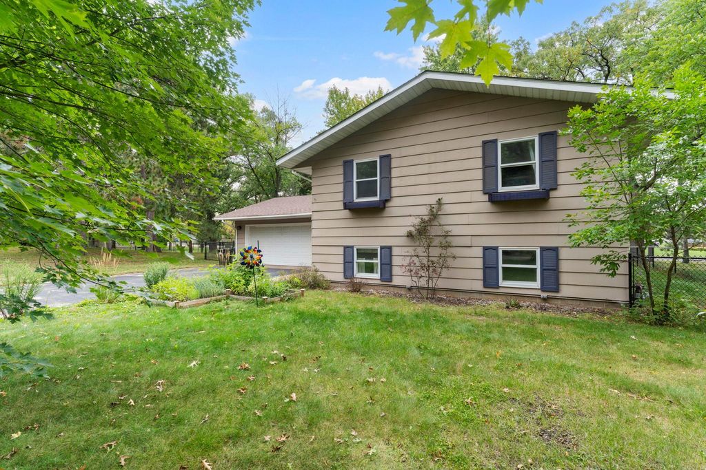 5997 Oak Circle, North Branch, MN 55056 — photo 2
