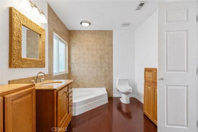 23777 Mulholland Hwy 62, Calabasas, CA 91302