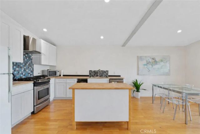 23777 Mulholland Hwy 62, Calabasas, CA 91302