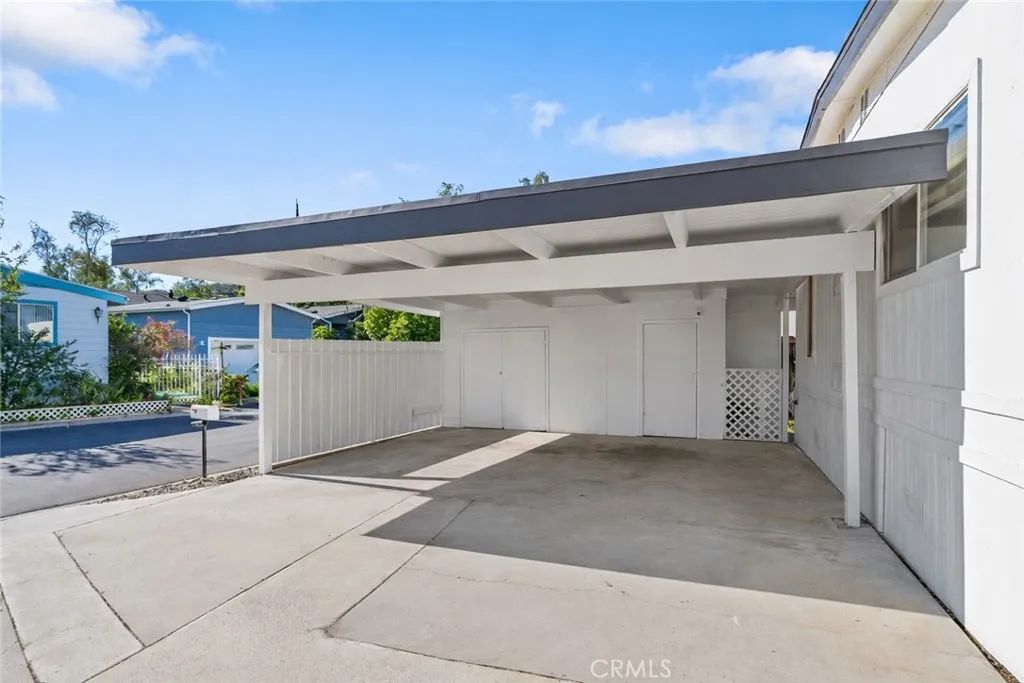 23777 Mulholland Hwy 62, Calabasas, CA 91302