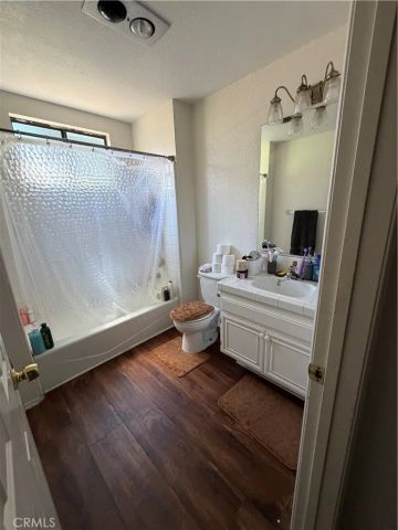 1322 W Avenue J4, Lancaster, CA 93534