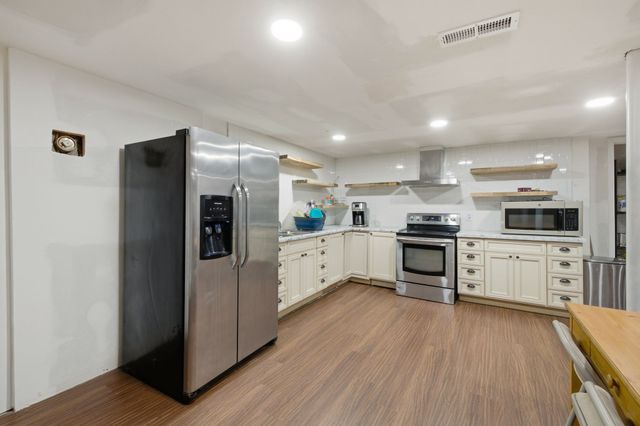 213 Cedarview Dr, Antioch, TN 37013