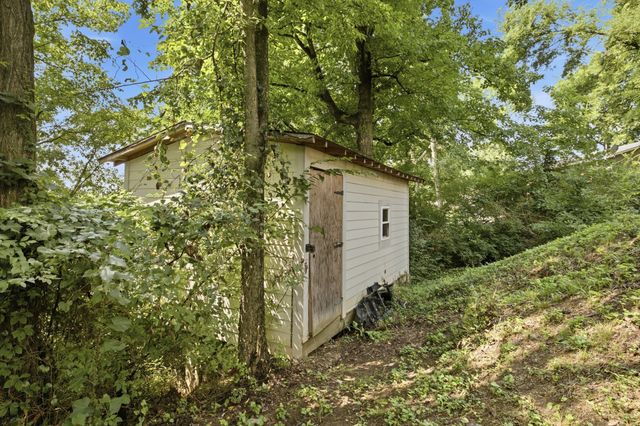 213 Cedarview Dr, Antioch, TN 37013