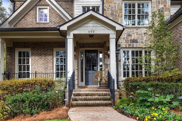 590 Windsor Parkway, Atlanta, GA 30342