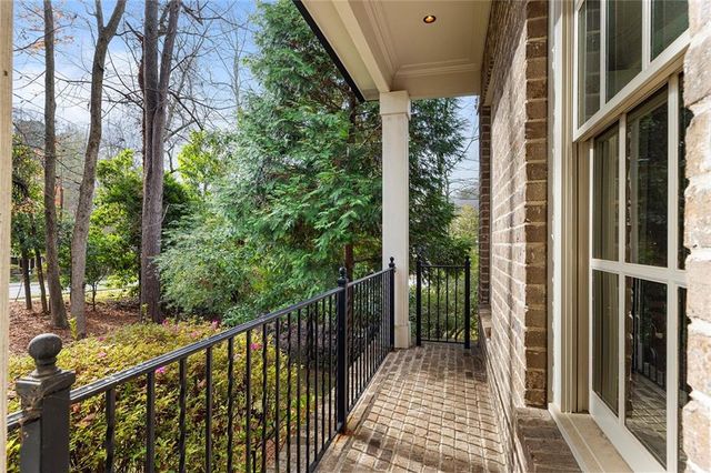 590 Windsor Parkway, Atlanta, GA 30342