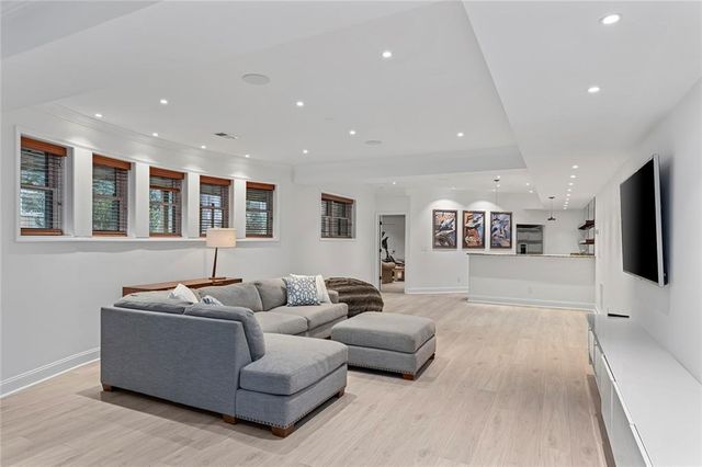 590 Windsor Parkway, Atlanta, GA 30342