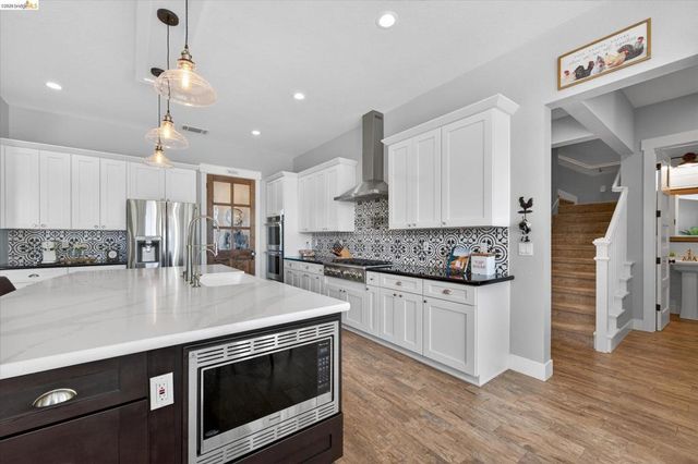 2151 Bartels Dr, Knightsen, CA 94548