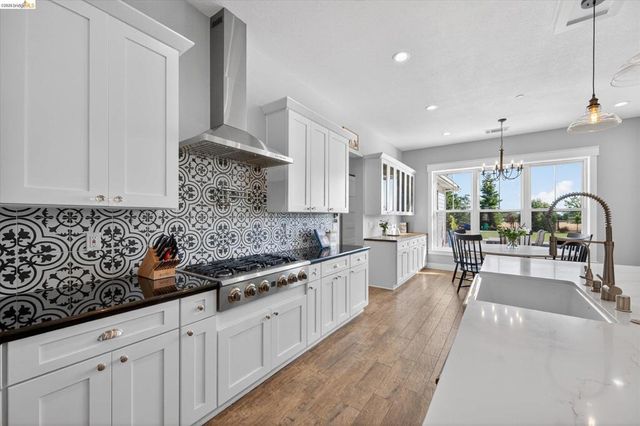 2151 Bartels Dr, Knightsen, CA 94548