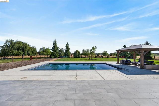 2151 Bartels Dr, Knightsen, CA 94548