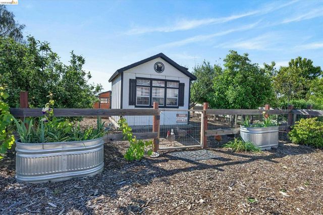 2151 Bartels Dr, Knightsen, CA 94548